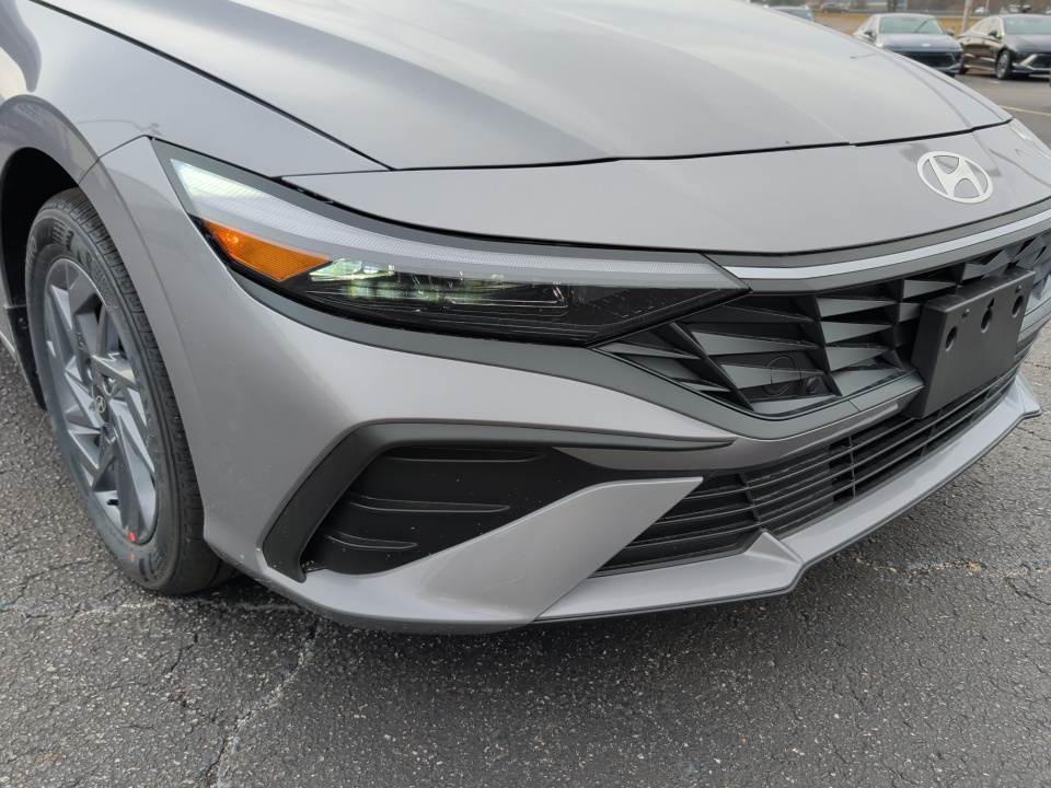 KMHLM4DJ0TU191293 2026 Hyundai Elantra Hybrid Blue