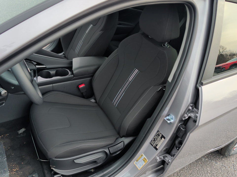 KMHLM4DJ0TU191293 2026 Hyundai Elantra Hybrid Blue