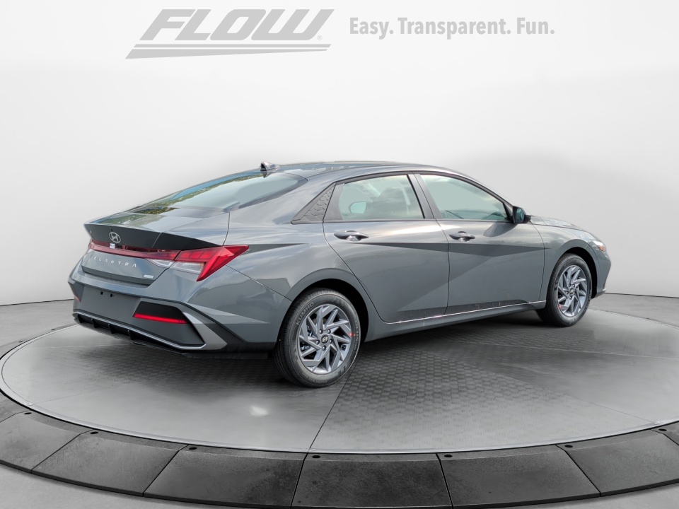 KMHLM4DJ6TU203351 2026 Hyundai Elantra Hybrid Blue