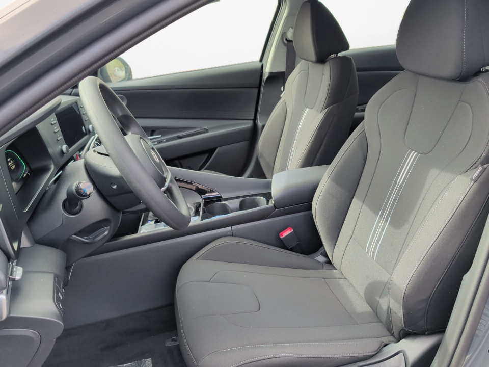 KMHLM4DJ6TU203351 2026 Hyundai Elantra Hybrid Blue