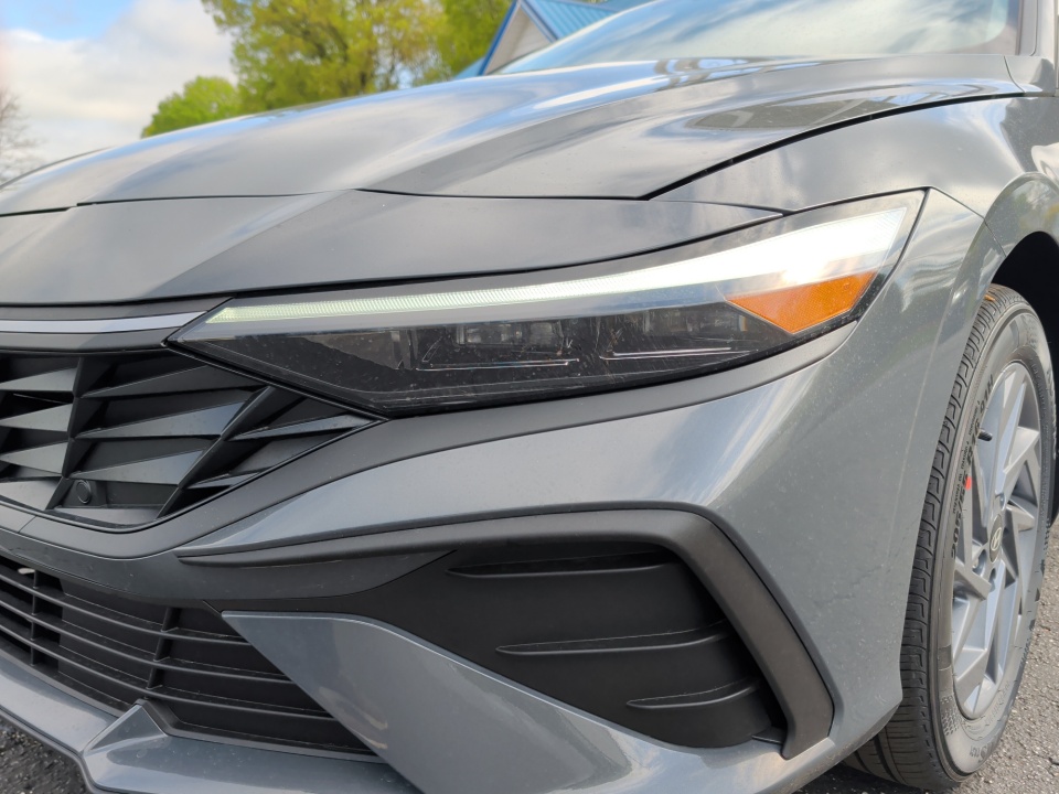 KMHLM4DJ6TU203351 2026 Hyundai Elantra Hybrid Blue