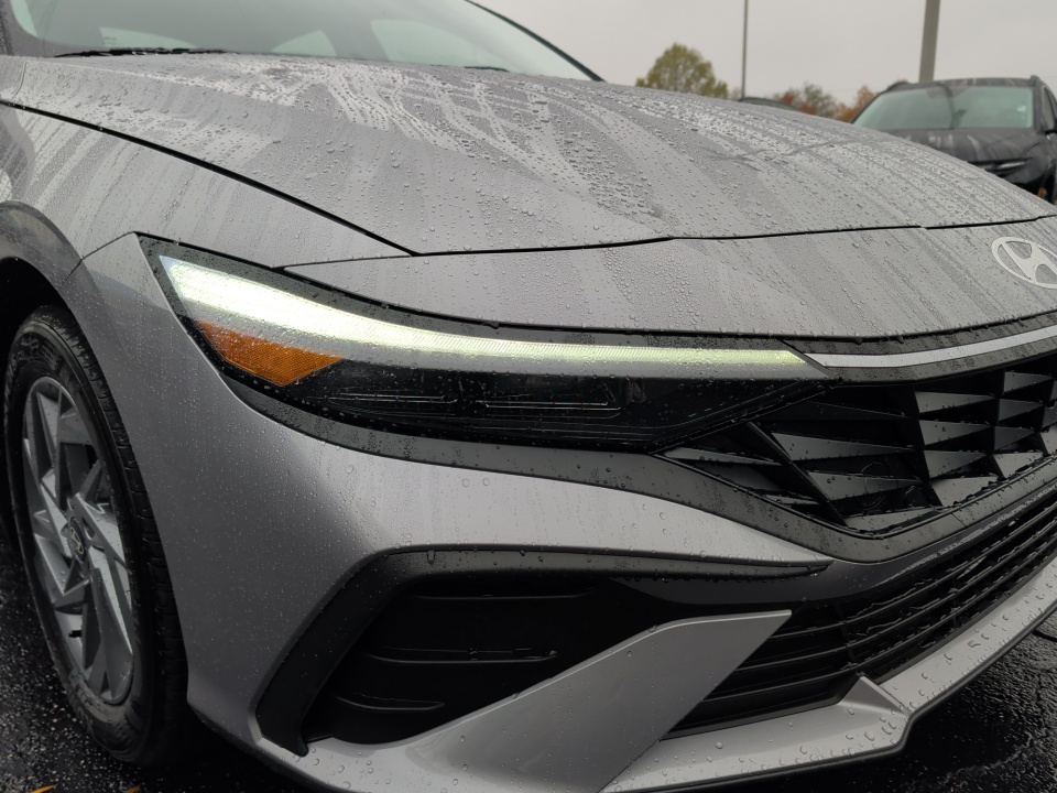 KMHLM4DJ9TU183225 2026 Hyundai Elantra Hybrid Blue