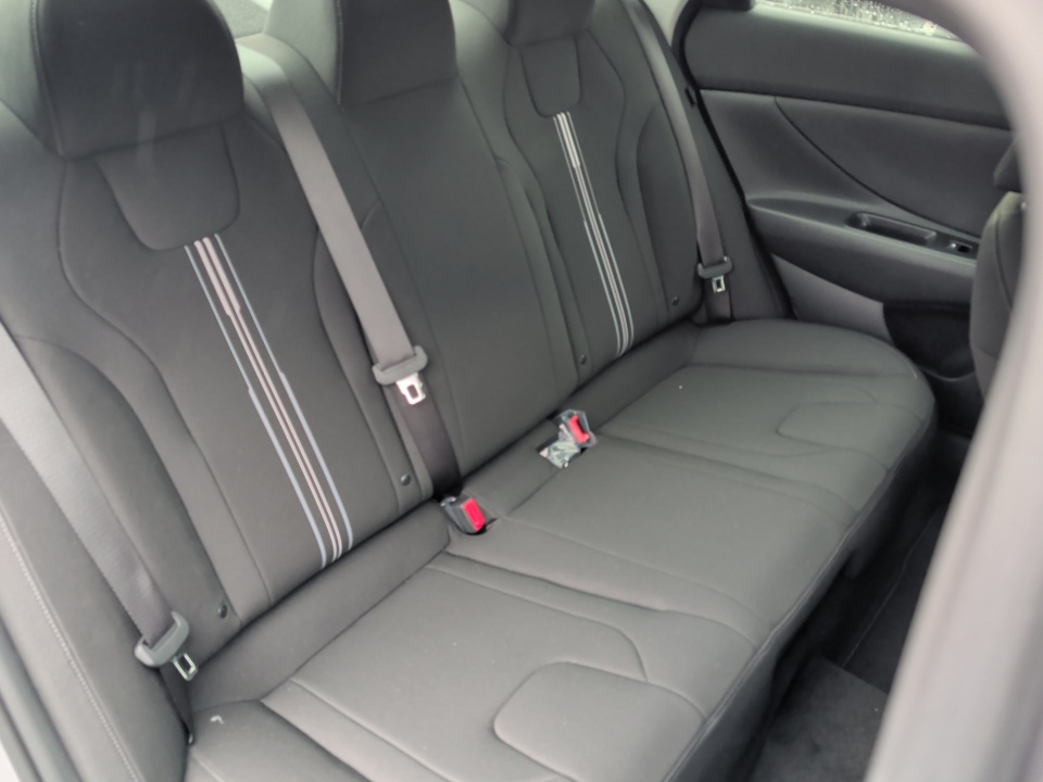 KMHLM4DJ9TU183225 2026 Hyundai Elantra Hybrid Blue