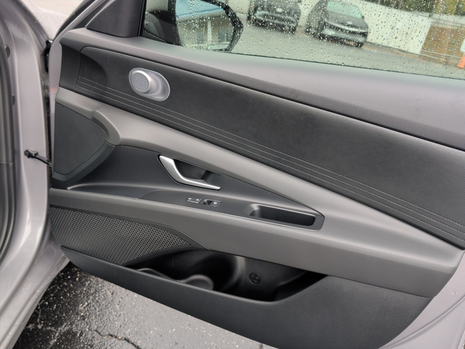 KMHLM4DJ9TU183225 2026 Hyundai Elantra Hybrid Blue