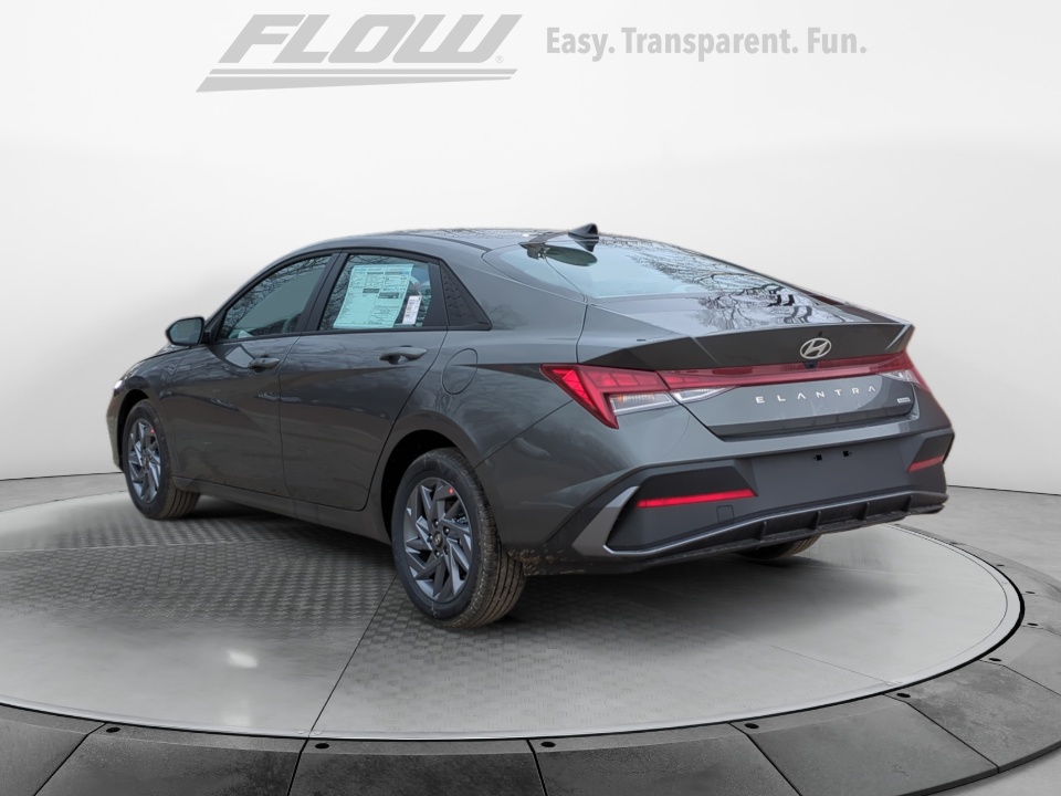 KMHLM4DJ9TU196668 2026 Hyundai Elantra Hybrid Blue