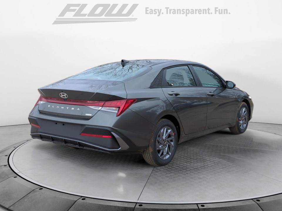 KMHLM4DJ9TU196668 2026 Hyundai Elantra Hybrid Blue