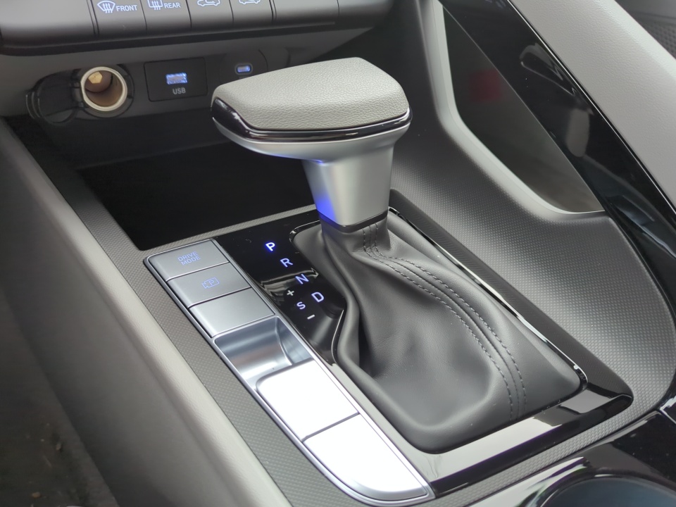 KMHLM4DJ9TU196668 2026 Hyundai Elantra Hybrid Blue