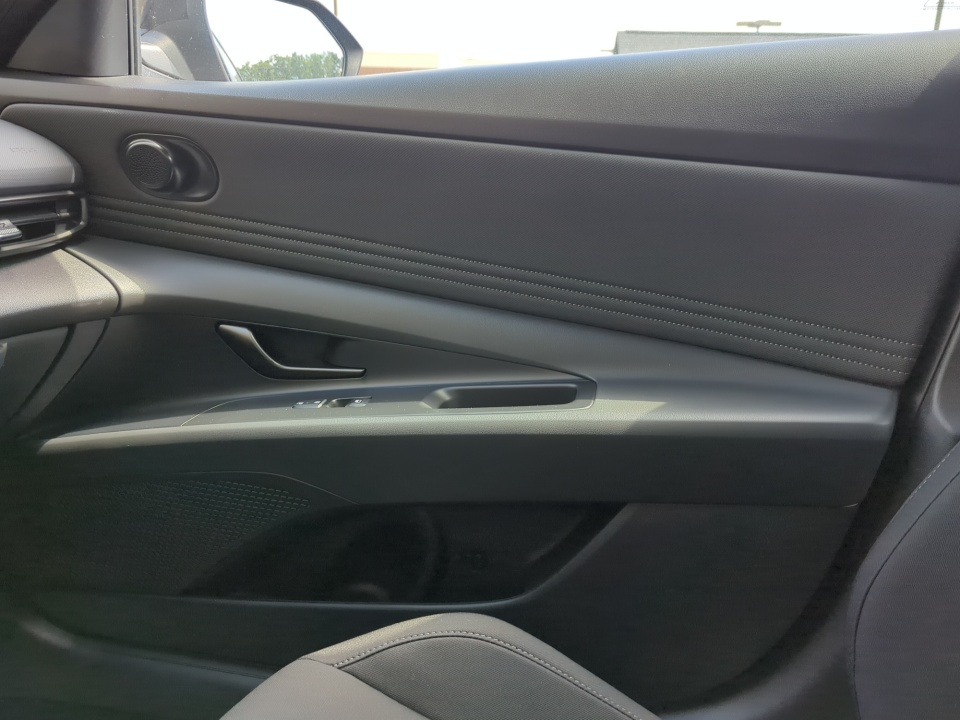 KMHLS4DG2TU202417 2026 Hyundai Elantra SEL Sport Premium
