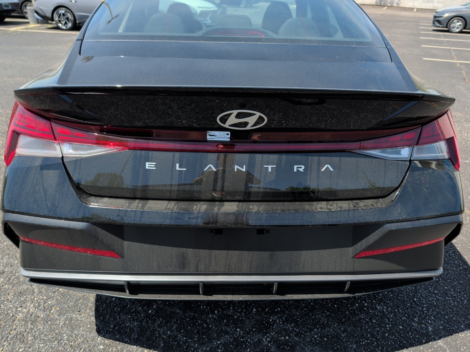 KMHLS4DG5TU210625 2026 Hyundai Elantra SEL Sport Premium