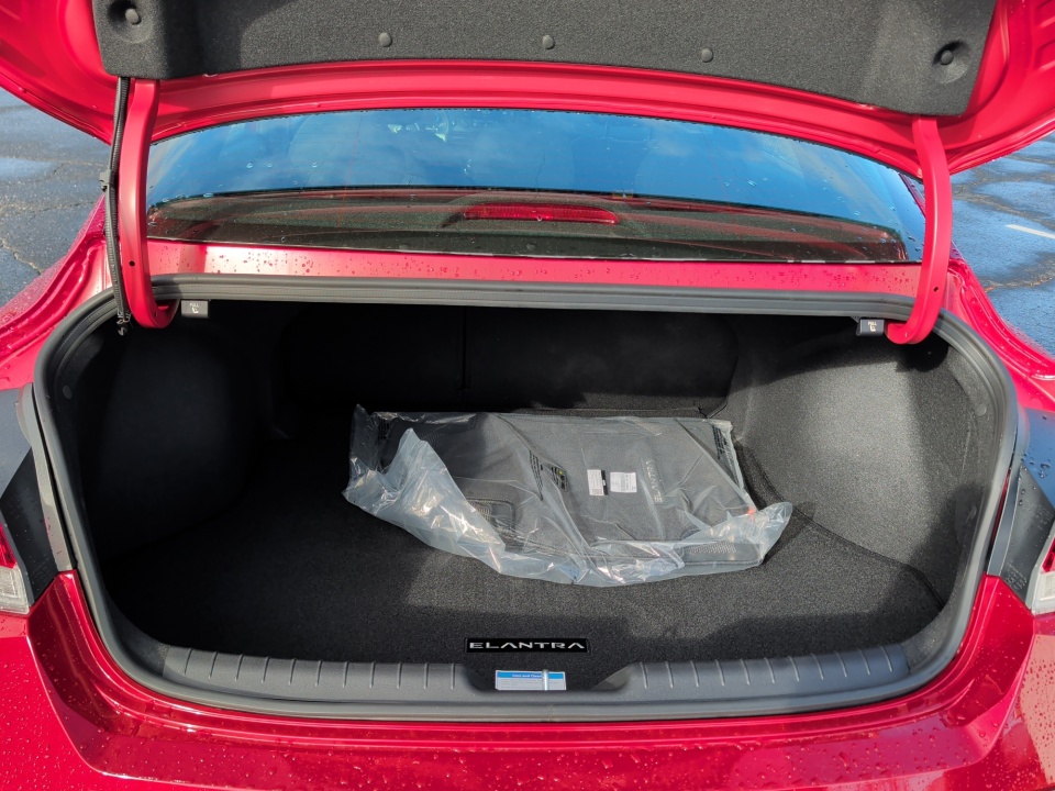 KMHLS4DG8TU127352 2026 Hyundai Elantra SEL Sport Premium