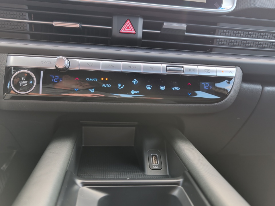 KMHM24AA8SA114962 2025 Hyundai IONIQ 6 SE