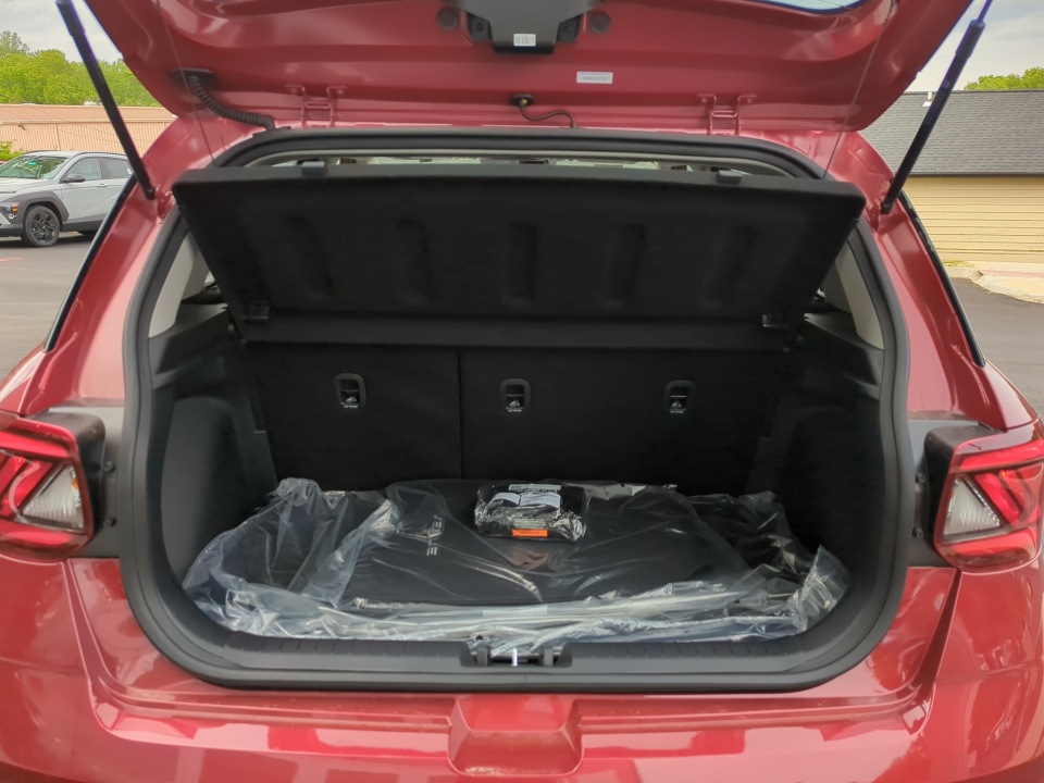 KMHRB8A33TU447536 2026 Hyundai Venue SE