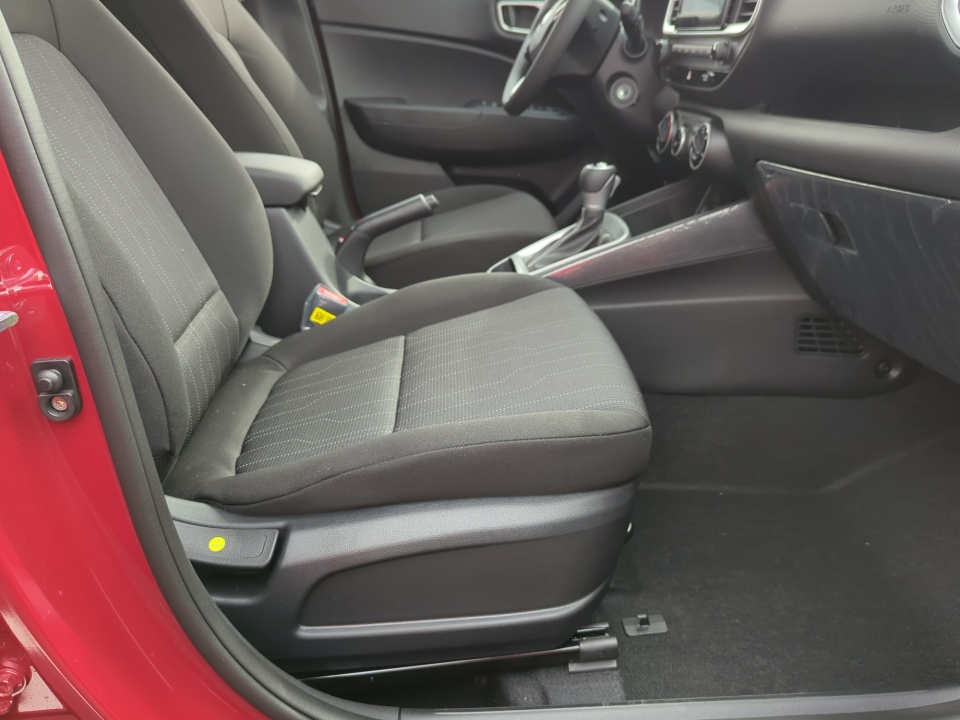KMHRB8A33TU447536 2026 Hyundai Venue SE
