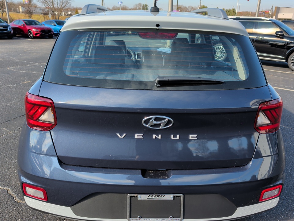 KMHRC8A33TU433018 2026 Hyundai Venue SEL w/Two-Tone Roof
