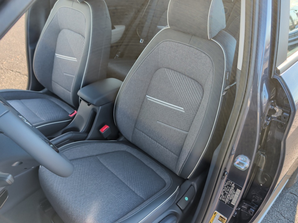 KMHRC8A33TU433018 2026 Hyundai Venue SEL w/Two-Tone Roof