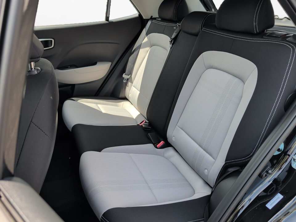 KMHRC8A37TU465566 2026 Hyundai Venue SEL