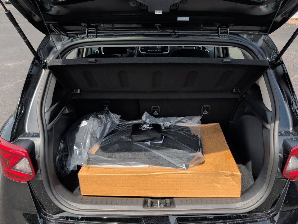 KMHRC8A37TU465566 2026 Hyundai Venue SEL