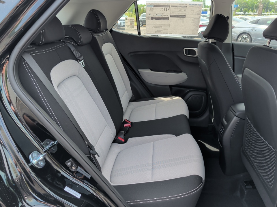 KMHRC8A37TU465566 2026 Hyundai Venue SEL