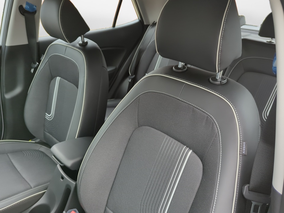 KMHRC8A38TU434519 2026 Hyundai Venue SEL w/Two-Tone Roof