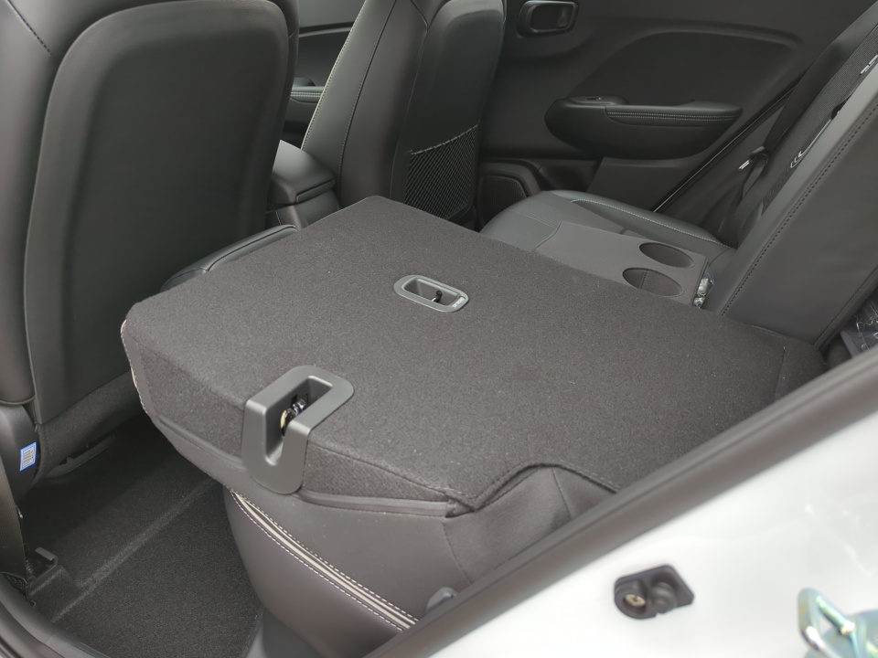 KMHRC8A38TU434519 2026 Hyundai Venue SEL w/Two-Tone Roof