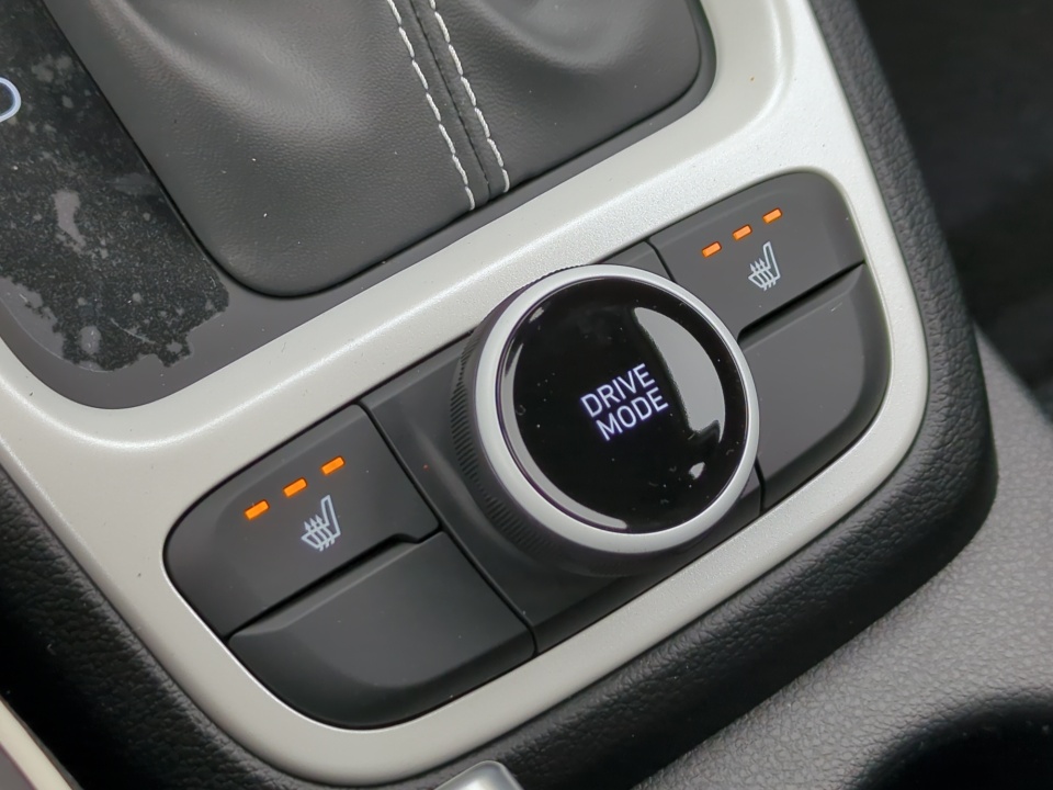 KMHRC8A38TU434519 2026 Hyundai Venue SEL w/Two-Tone Roof