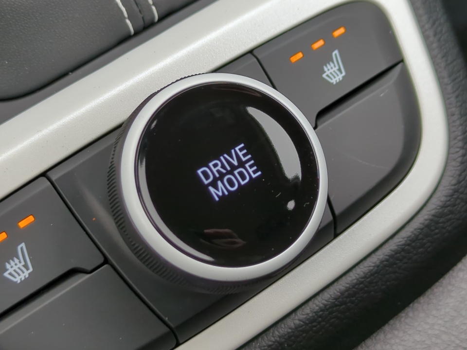 KMHRC8A38TU434519 2026 Hyundai Venue SEL w/Two-Tone Roof