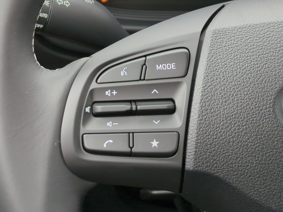 KMHRC8A38TU434519 2026 Hyundai Venue SEL w/Two-Tone Roof