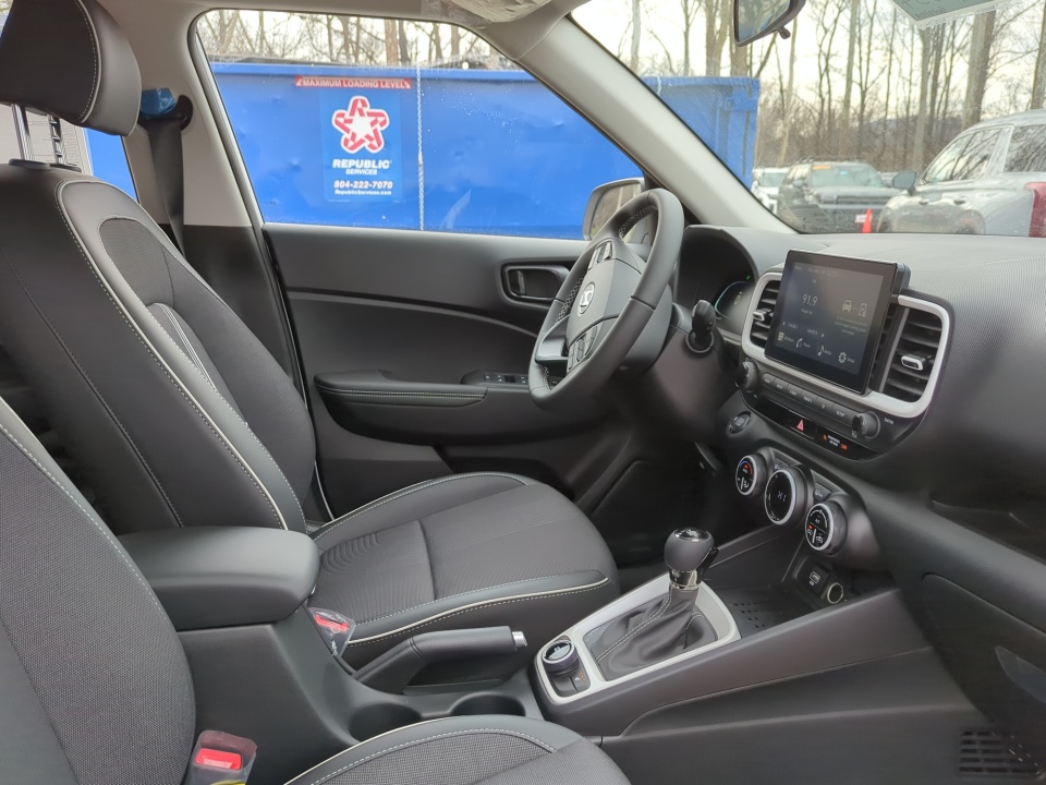 KMHRC8A38TU434519 2026 Hyundai Venue SEL w/Two-Tone Roof