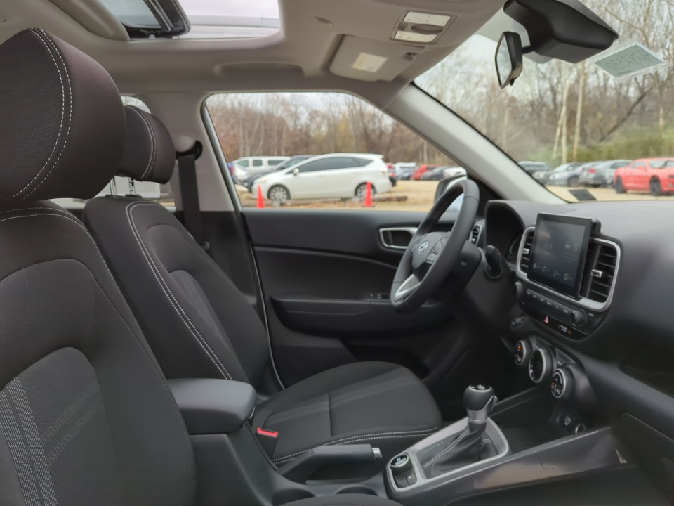 KMHRC8A39TU429491 2026 Hyundai Venue SEL