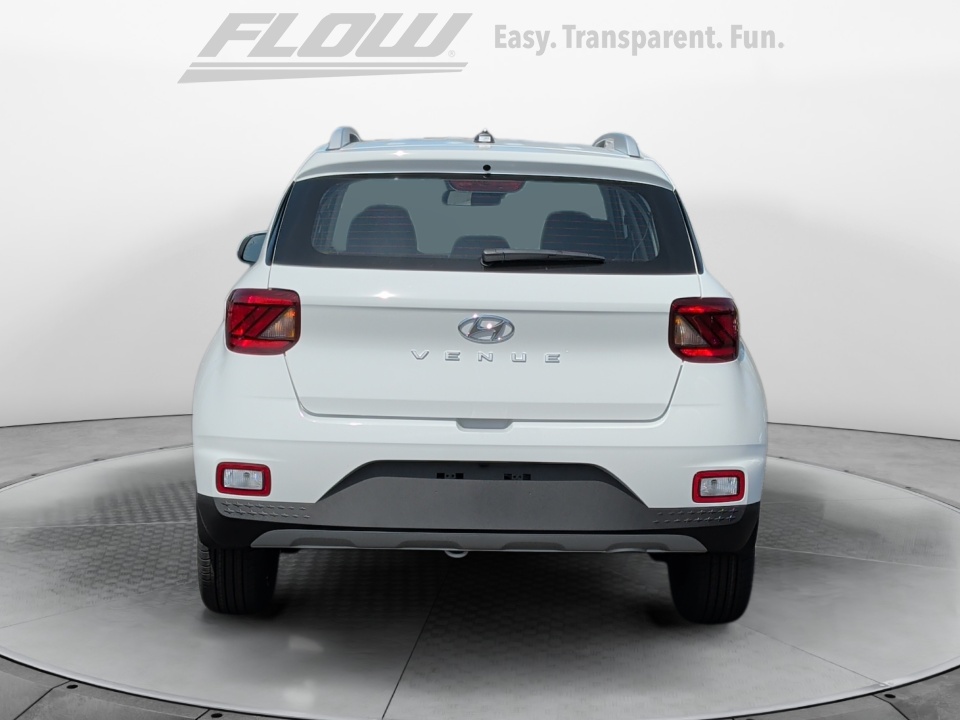 KMHRC8A3XTU472754 2026 Hyundai Venue SEL
