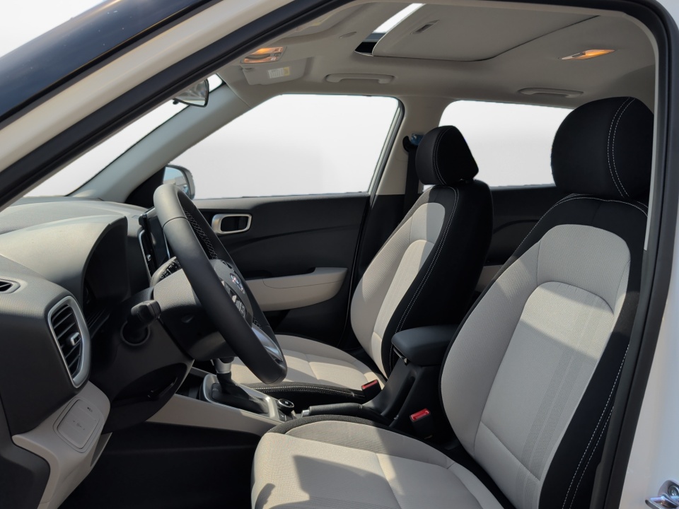 KMHRC8A3XTU472754 2026 Hyundai Venue SEL