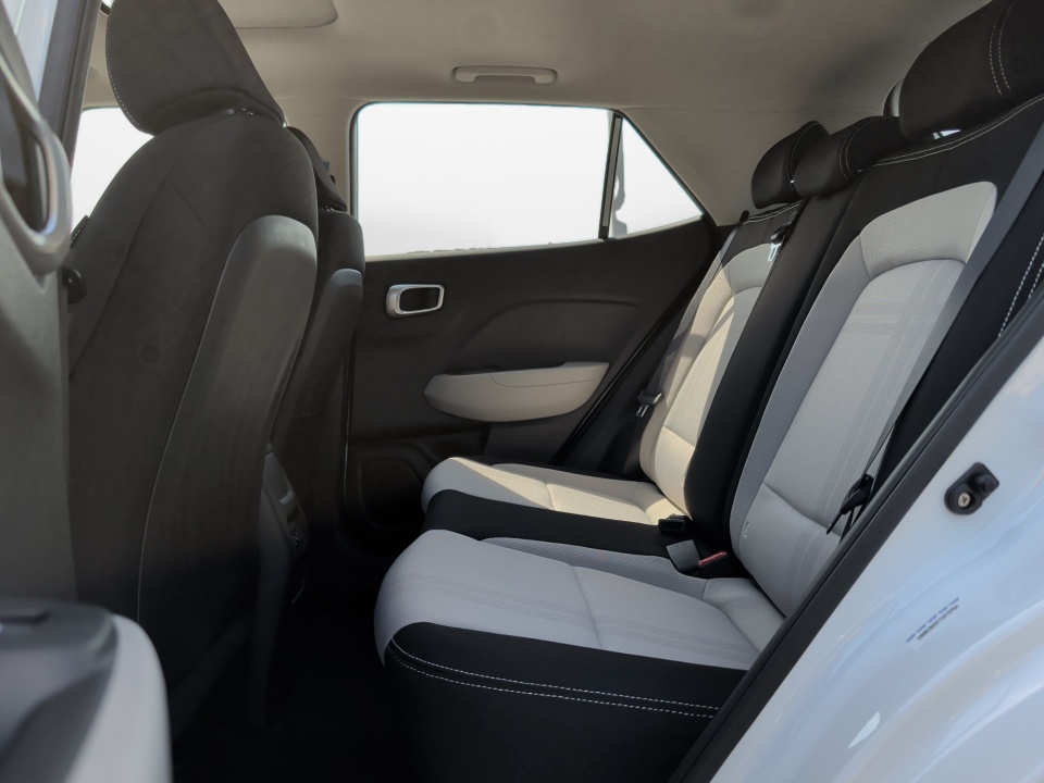 KMHRC8A3XTU472754 2026 Hyundai Venue SEL