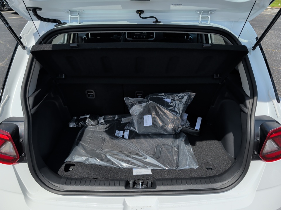 KMHRC8A3XTU472754 2026 Hyundai Venue SEL