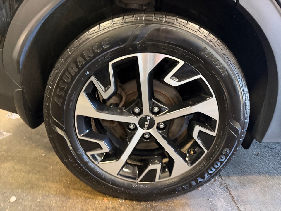 Used 2023 Kia Sportage Hybrid SUV