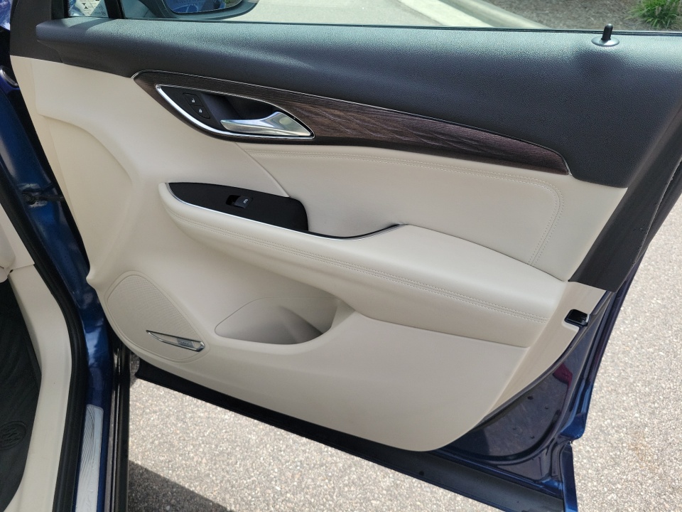 Used 2023 Buick Envision SUV