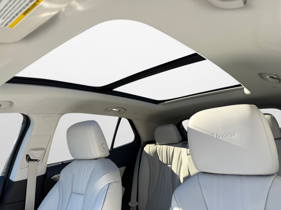 LRBFZSR40TD018138 2026 Buick Envision Avenir AWD