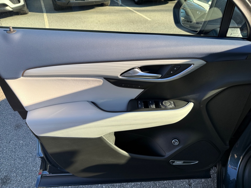 LRBFZSR40TD018138 2026 Buick Envision Avenir AWD