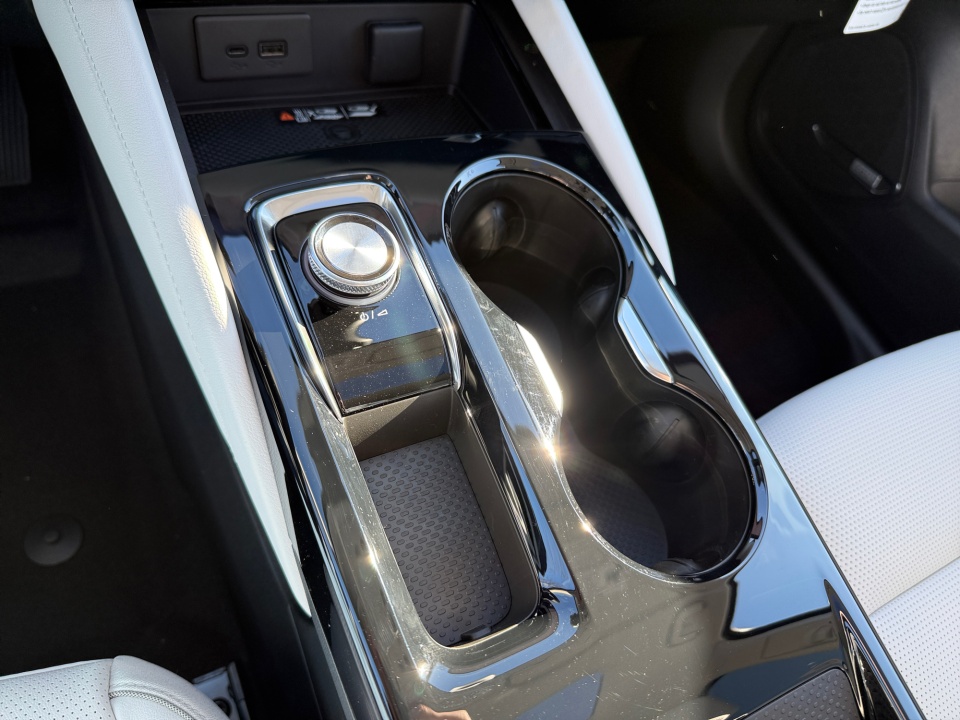 LRBFZSR40TD018138 2026 Buick Envision Avenir AWD