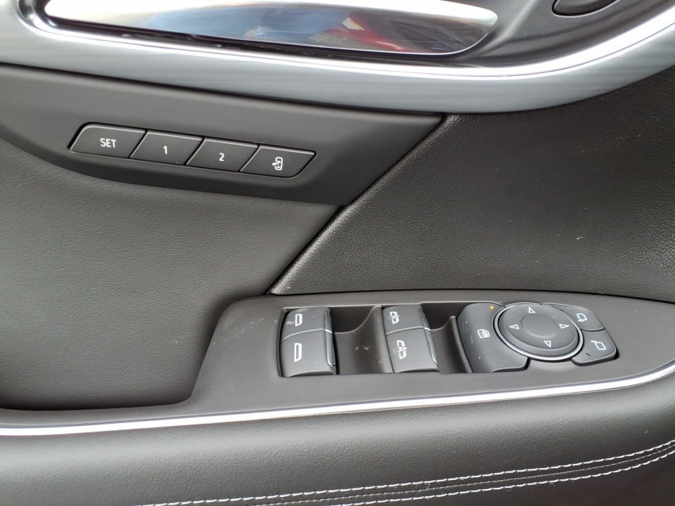 LRBFZSR49TD010846 2026 Buick Envision Avenir AWD