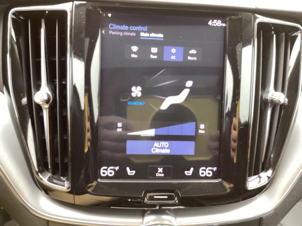 LYV102DK4KB197479 2019 Volvo XC60 Momentum