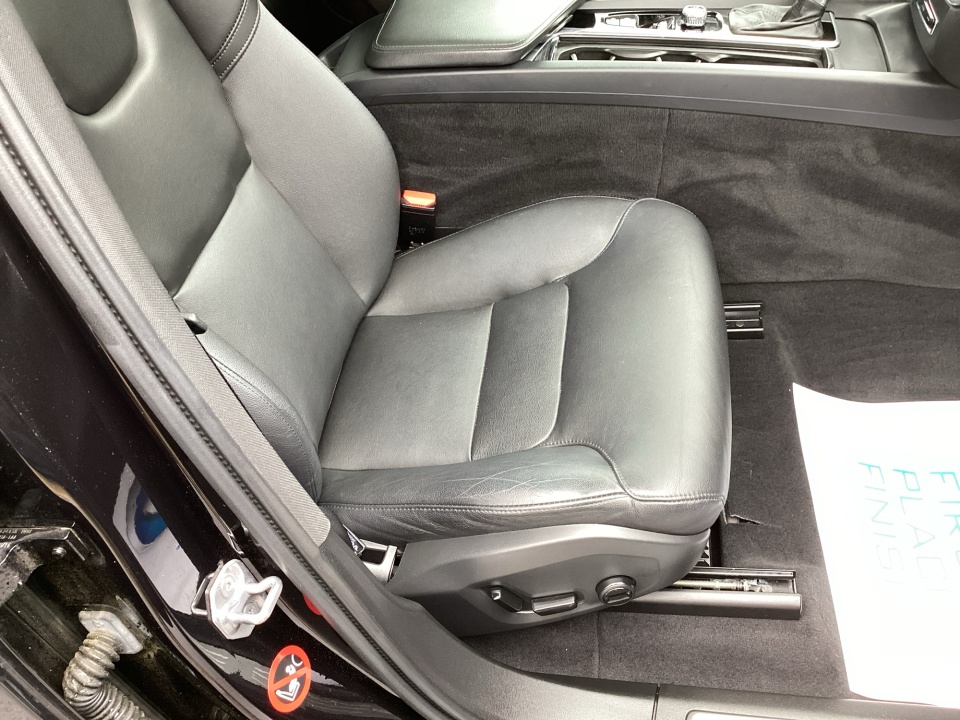 LYV102DK4KB197479 2019 Volvo XC60 Momentum