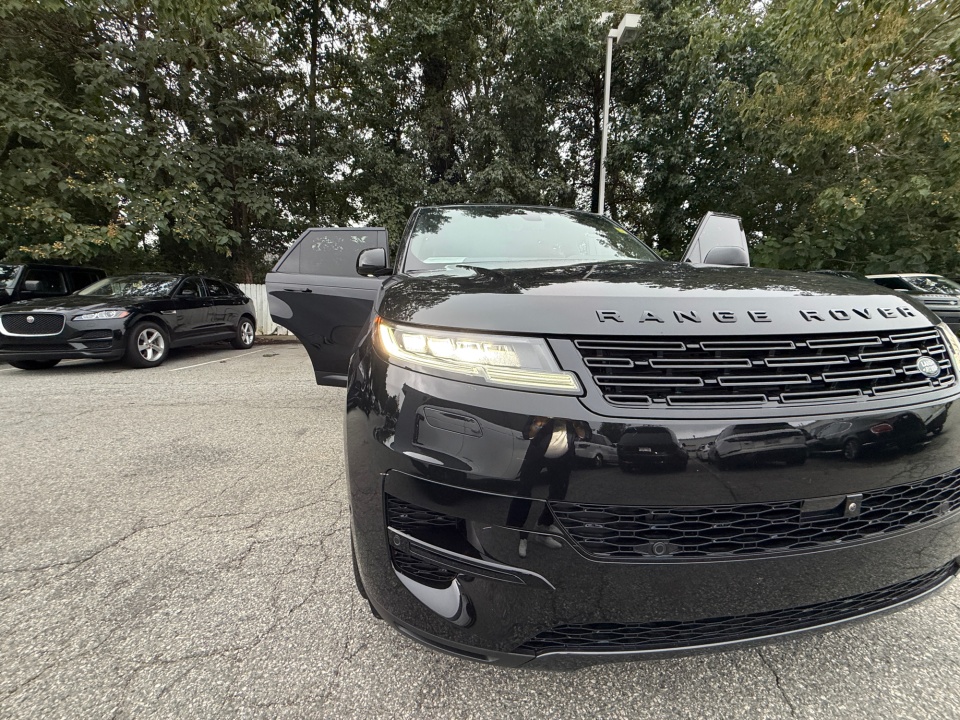 Used 2025 Land rover Range Rover Sport SUV