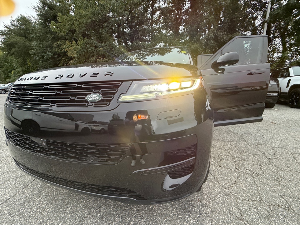 Used 2025 Land rover Range Rover Sport SUV