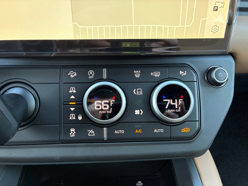 SALE27EU7T2622682 2026 Land Rover Defender X-Dynamic SE
