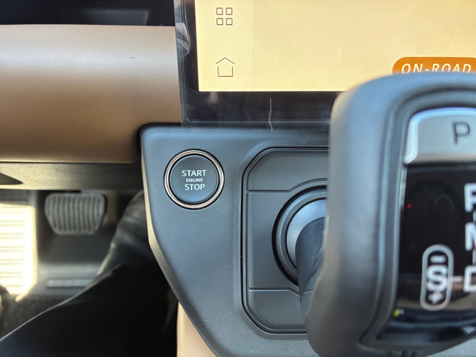 SALE27EU7T2622682 2026 Land Rover Defender X-Dynamic SE