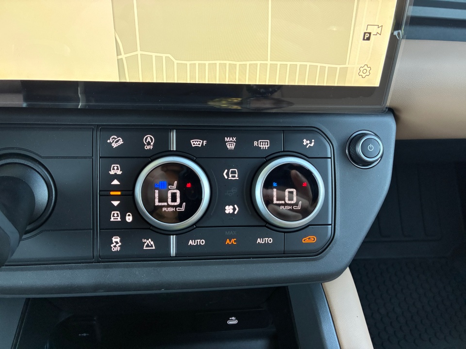 SALEJFFU9T2640600 2026 Land Rover Defender S