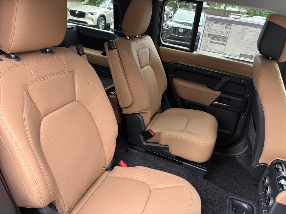 SALEJFFUXT2624499 2026 Land Rover Defender S