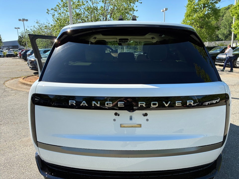 SALKP9F45TA351822 2026 Land Rover Range Rover P550e SE