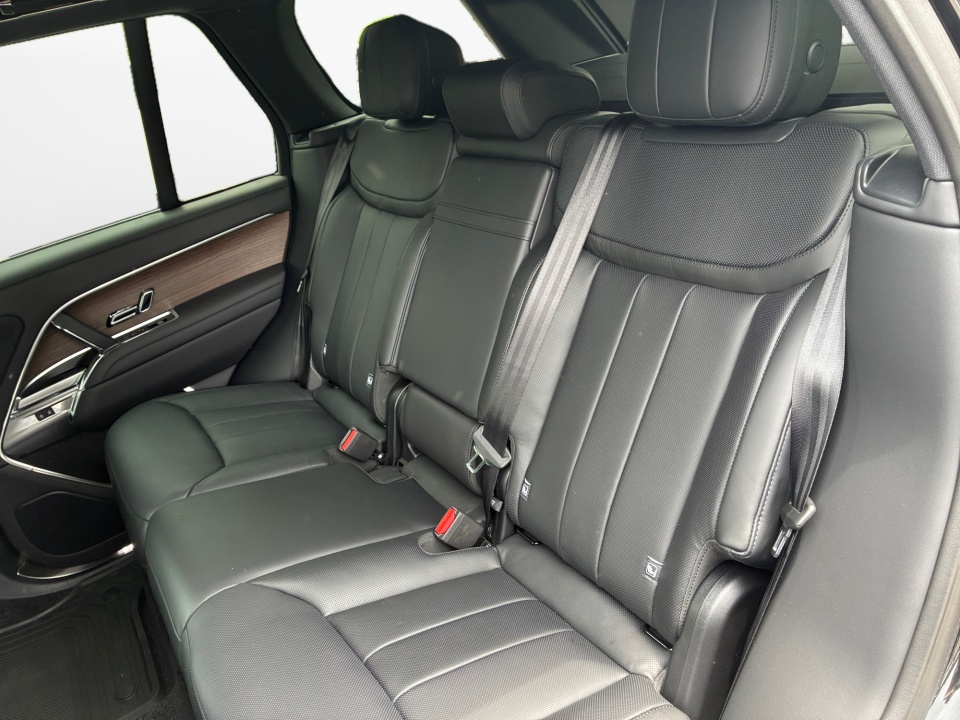 SALKP9F45TA373965 2026 Land Rover Range Rover SE