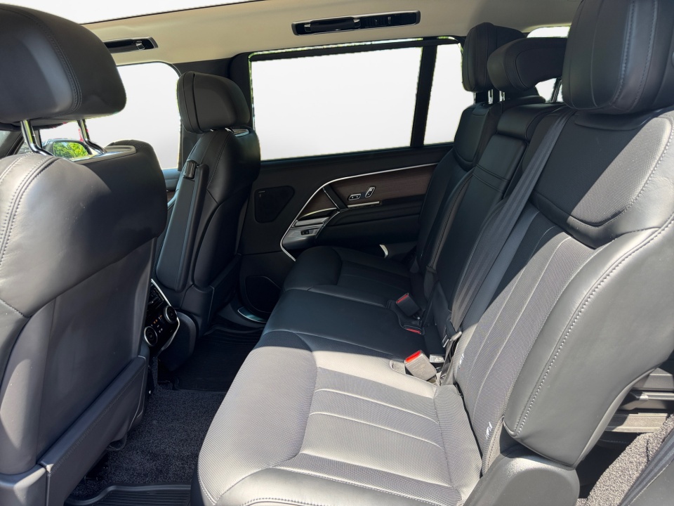 SALKPBFU5TA361919 2026 Land Rover Range Rover P400 SE 7 Seat